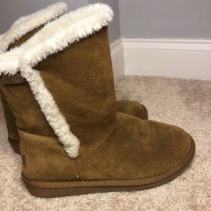 Mock version of UGGs
